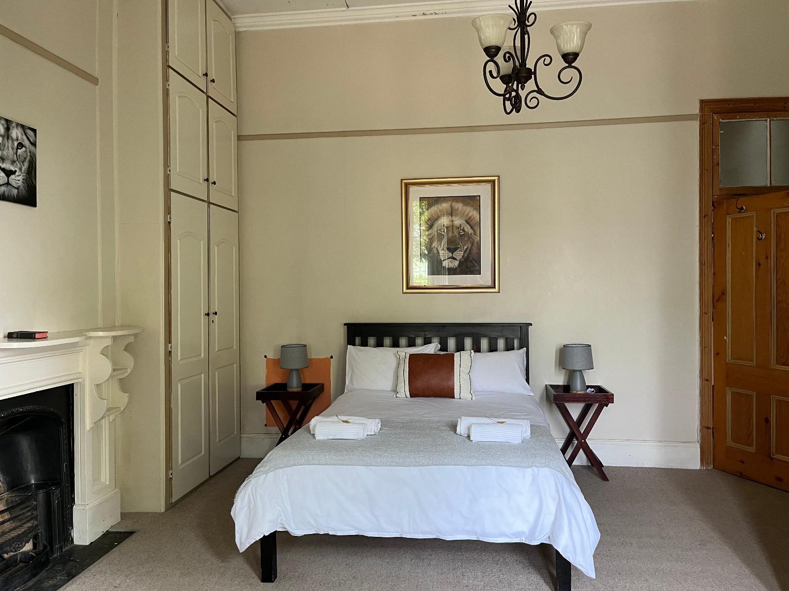 Room 1 — Photo of the whole room