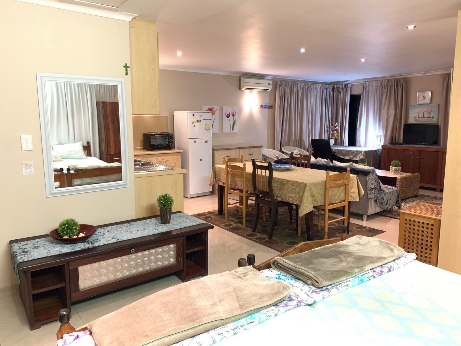 Room 5 — Seating area
