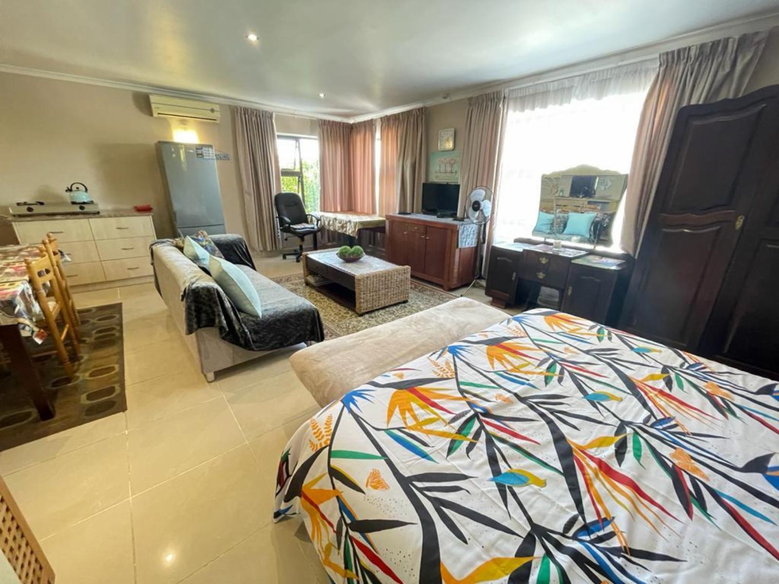 Room 5 — Photo of the whole room