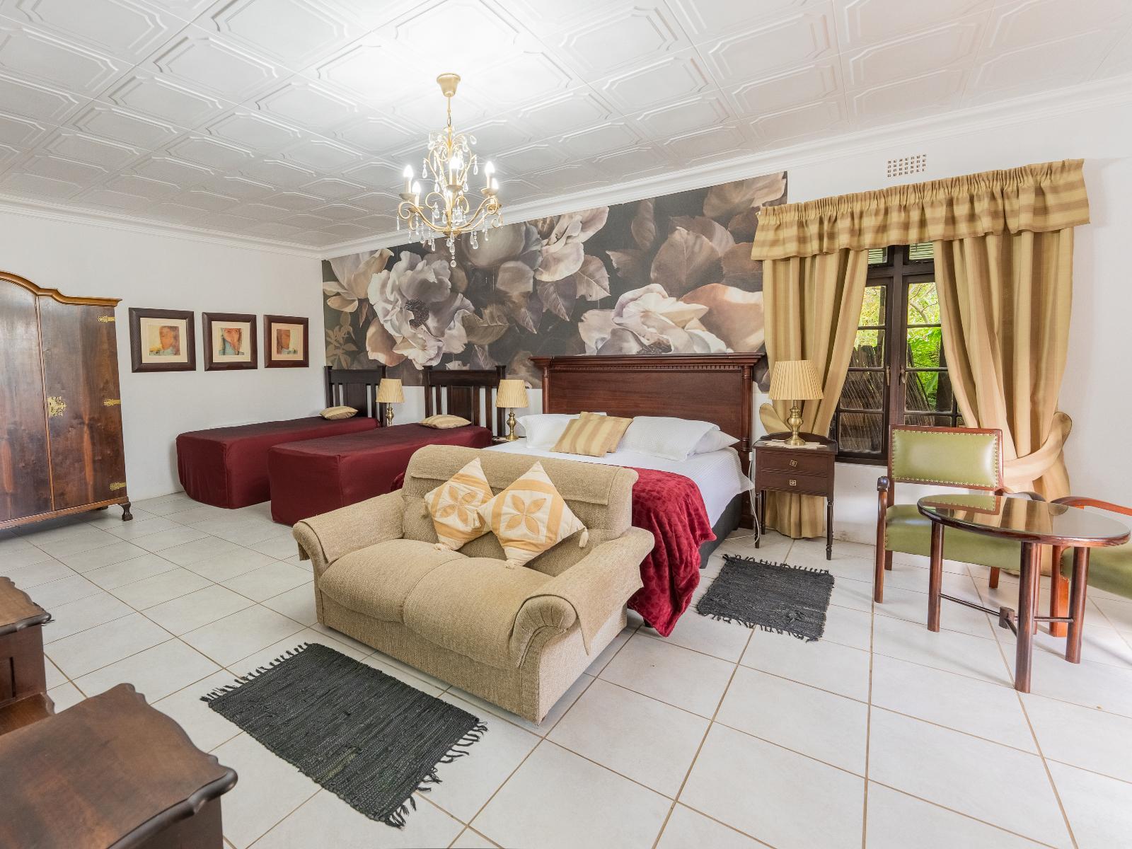 Room 5 — Photo of the whole room
