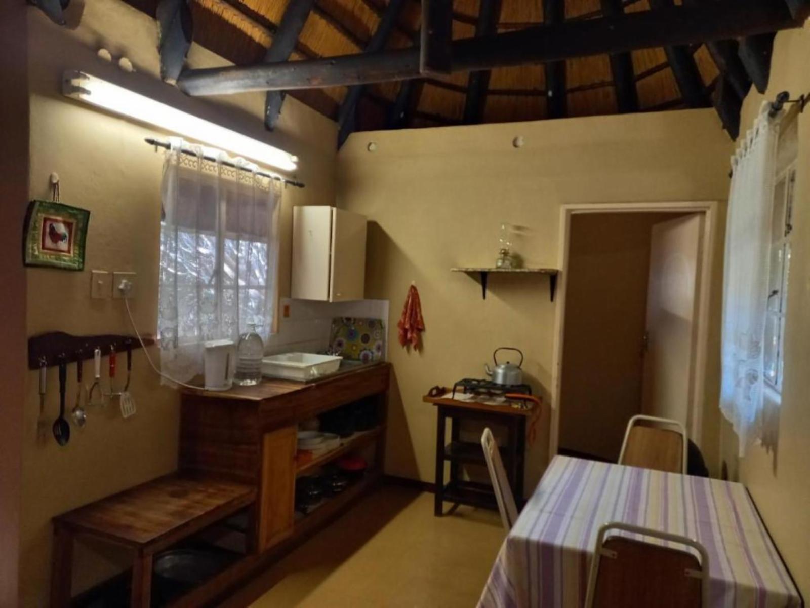 Room 4 — Kitchenette