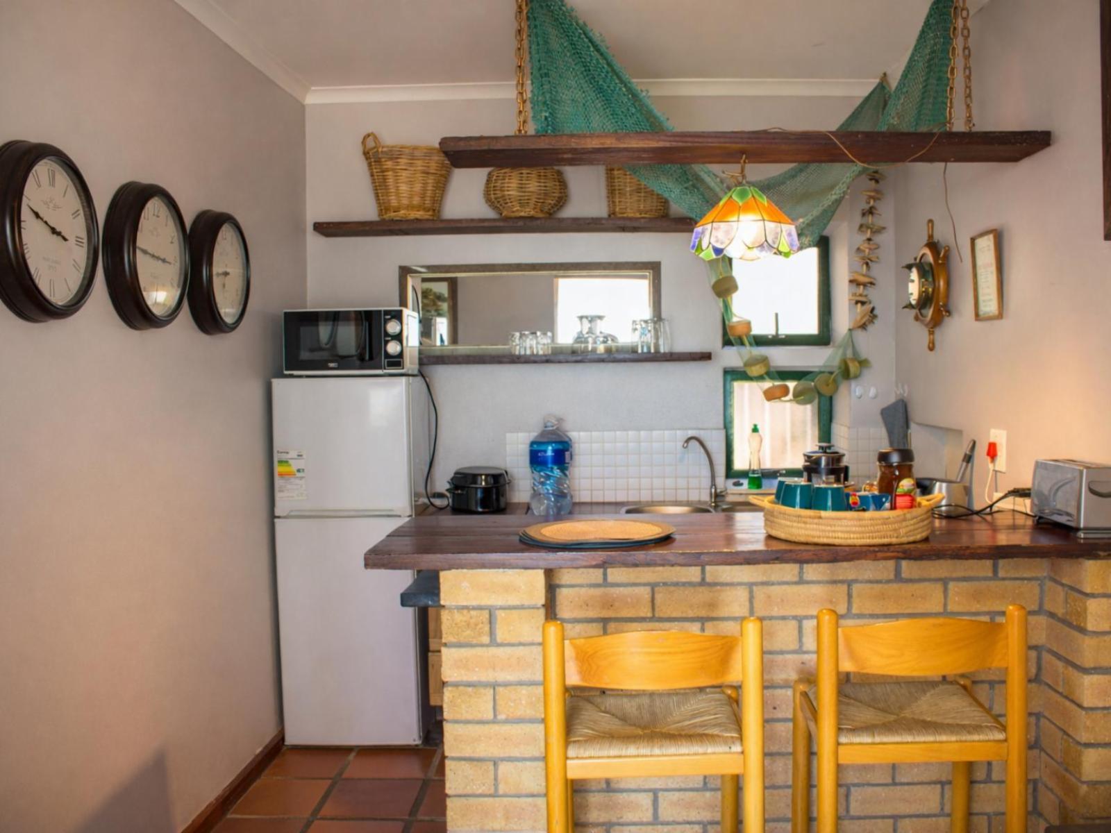 Room 2 — Kitchenette