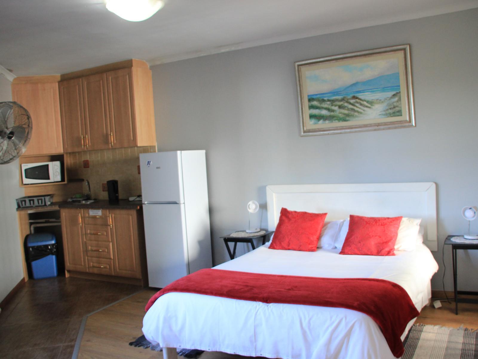 Room 1 — Photo of the whole room