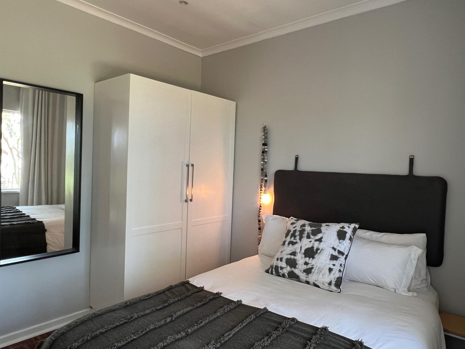Room 1 — Photo of the whole room