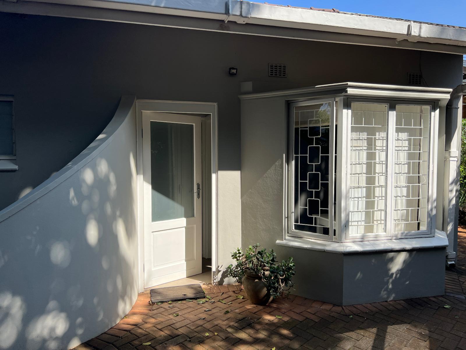 Room 1 — Facade or entrance