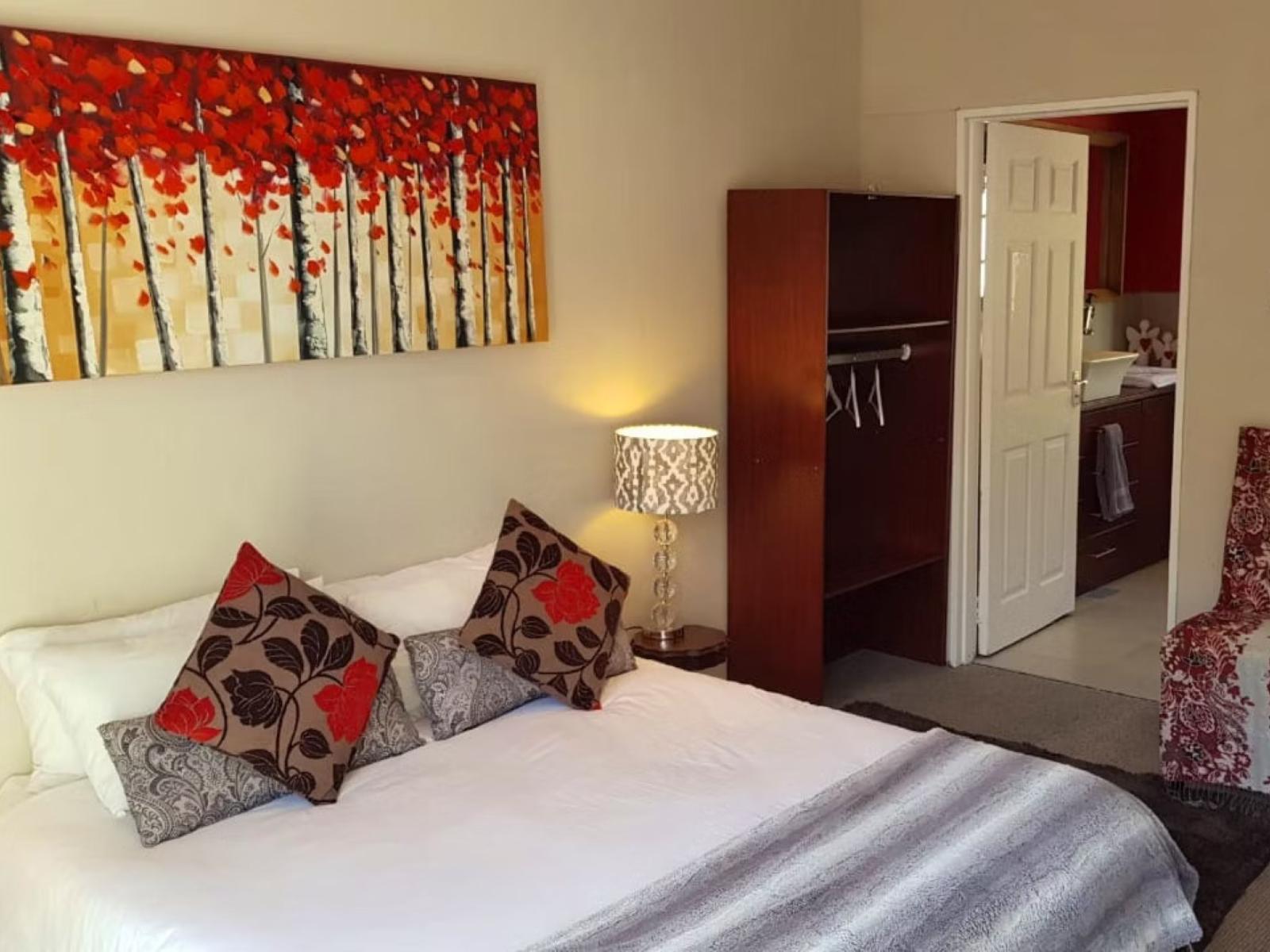 Room 7 — Bed