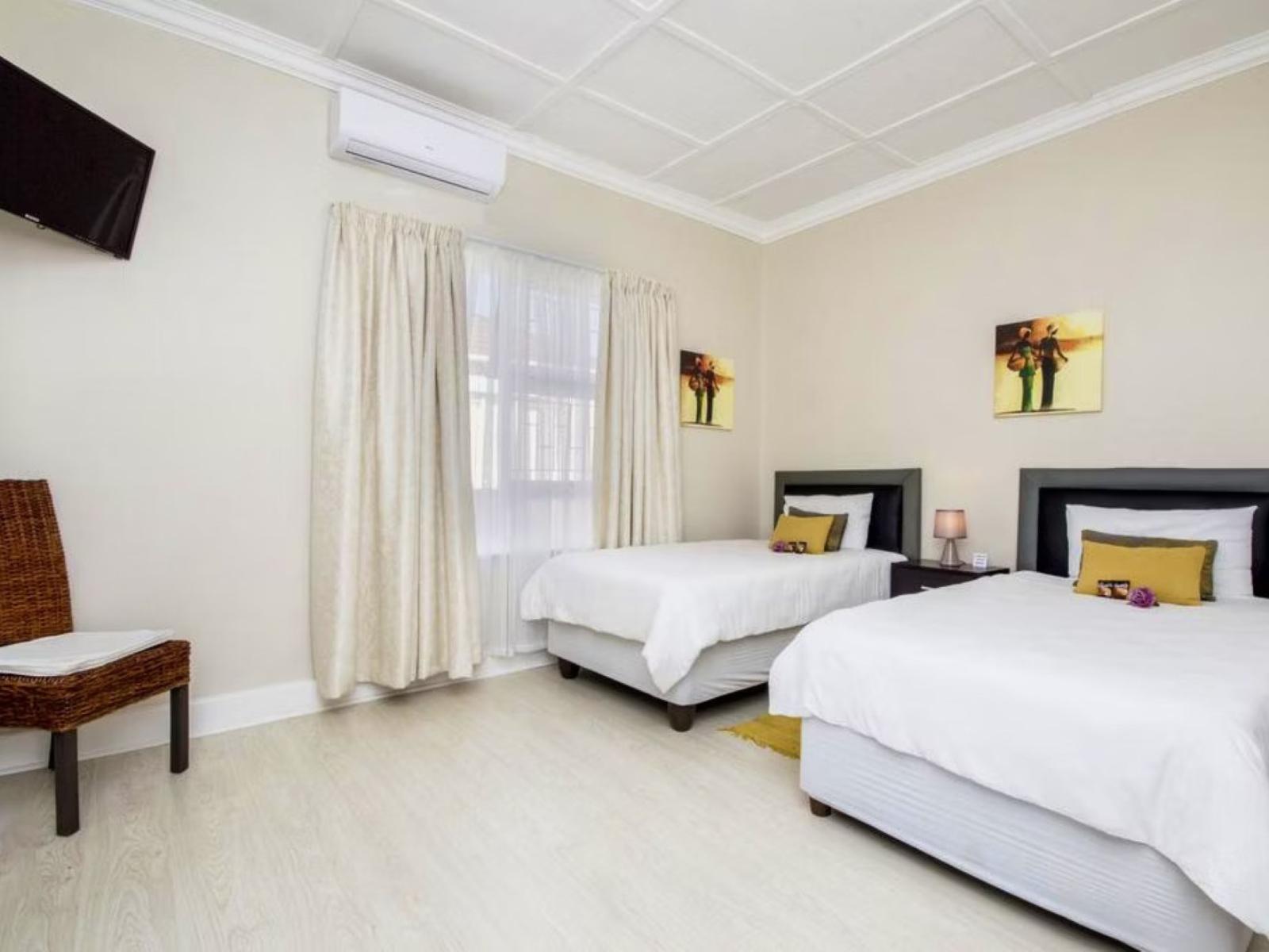 Room 7 — Bed