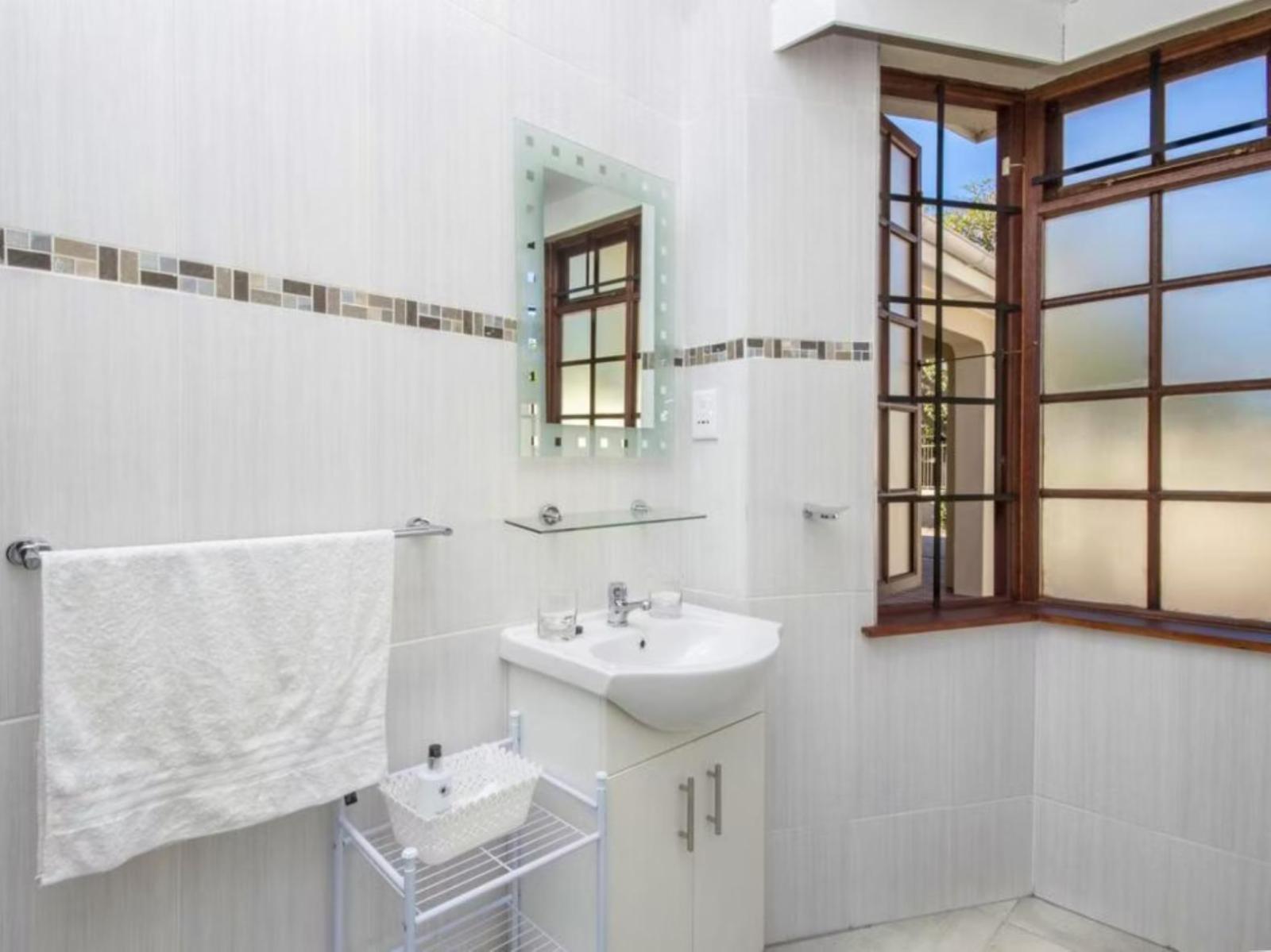 Room 7 — Bathroom