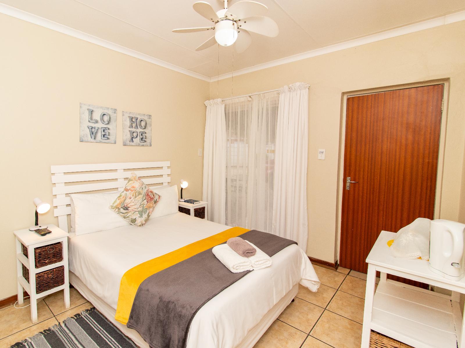 Room 1 — Photo of the whole room