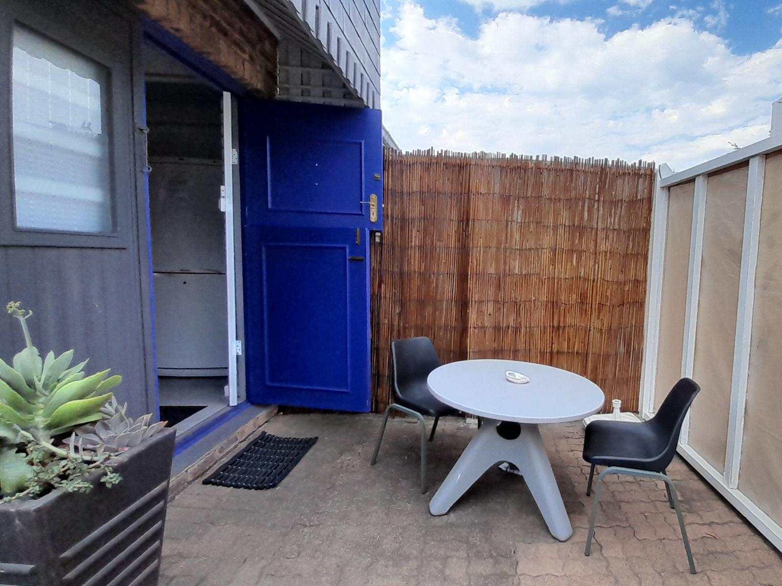 Room 3 — Seating area