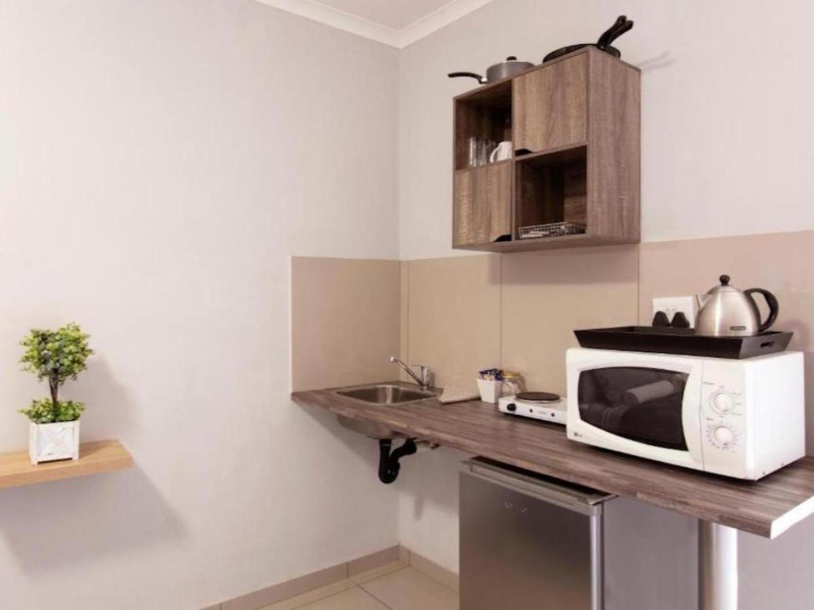 Room 1 — Coffee/tea facilities