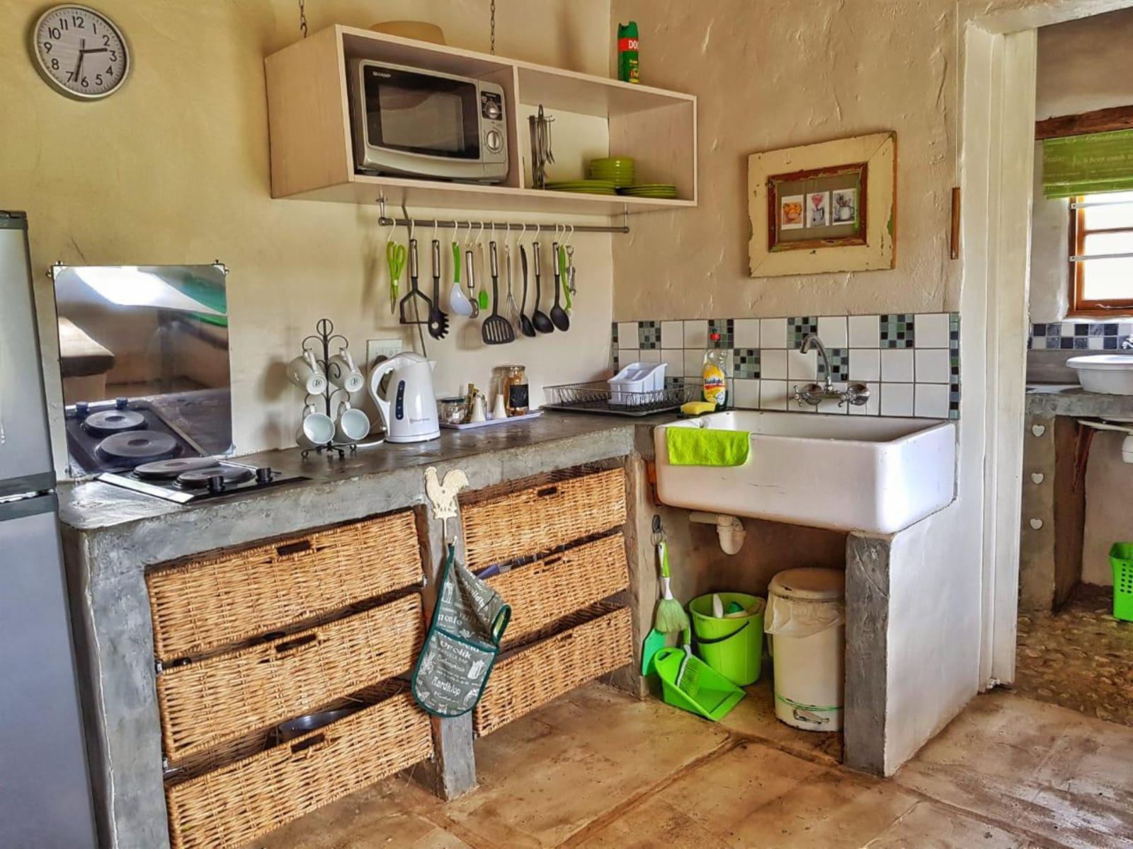 Room 1 — Kitchenette