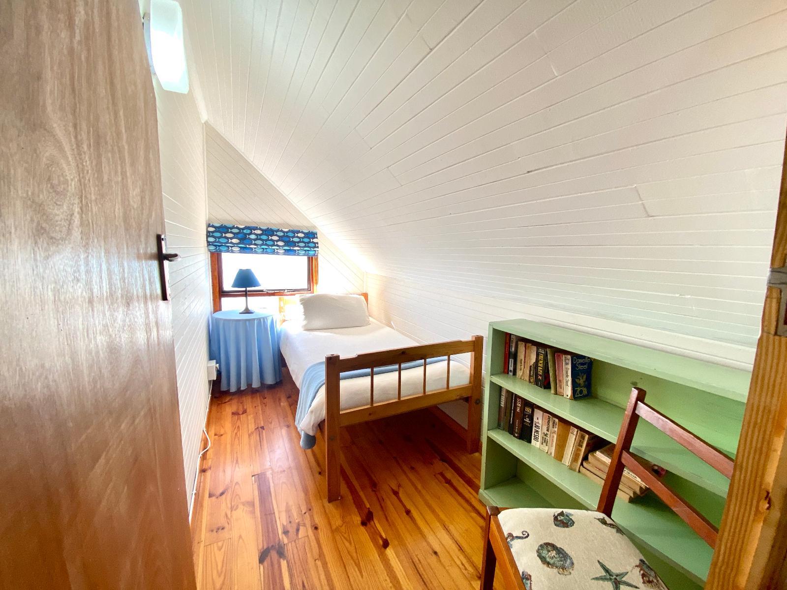 Room 5 — Photo of the whole room