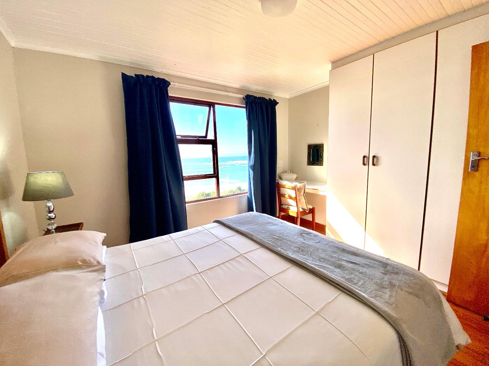 Room 5 — Photo of the whole room
