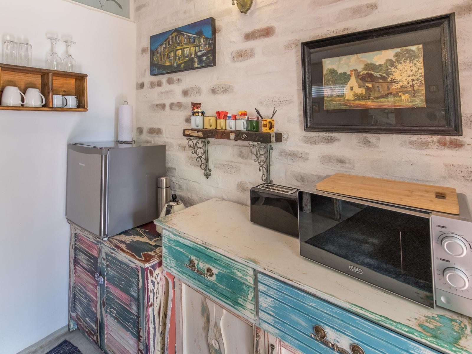 Room 1 — Kitchenette