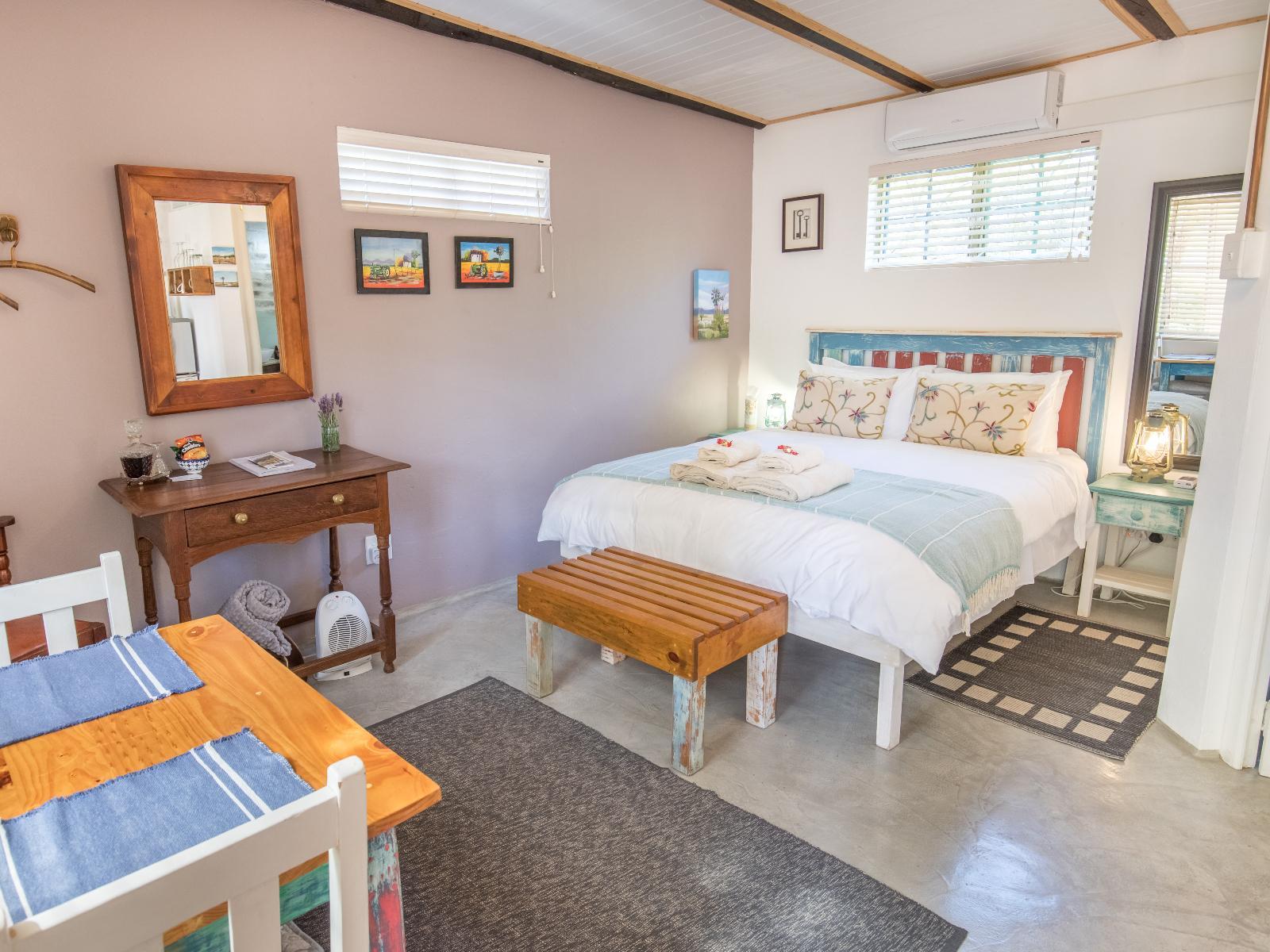 Room 1 — Photo of the whole room