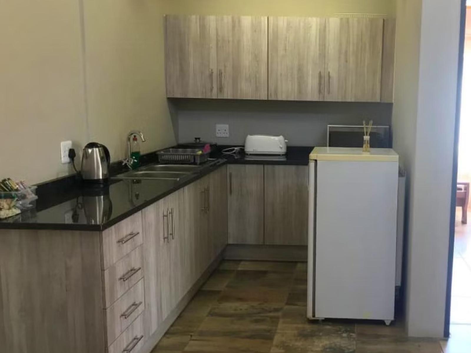 Room 1 — Kitchenette