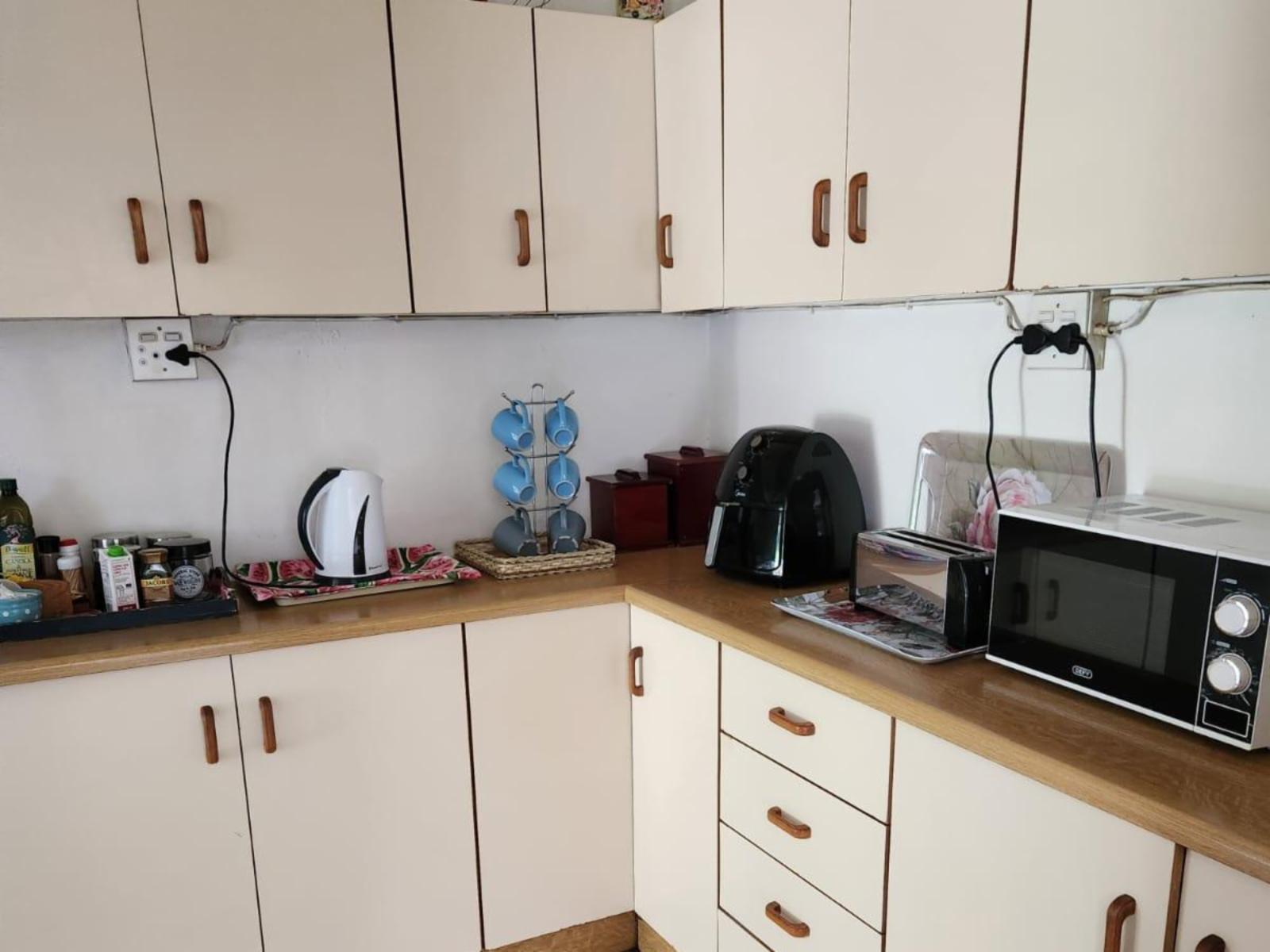 Room 3 — Kitchenette