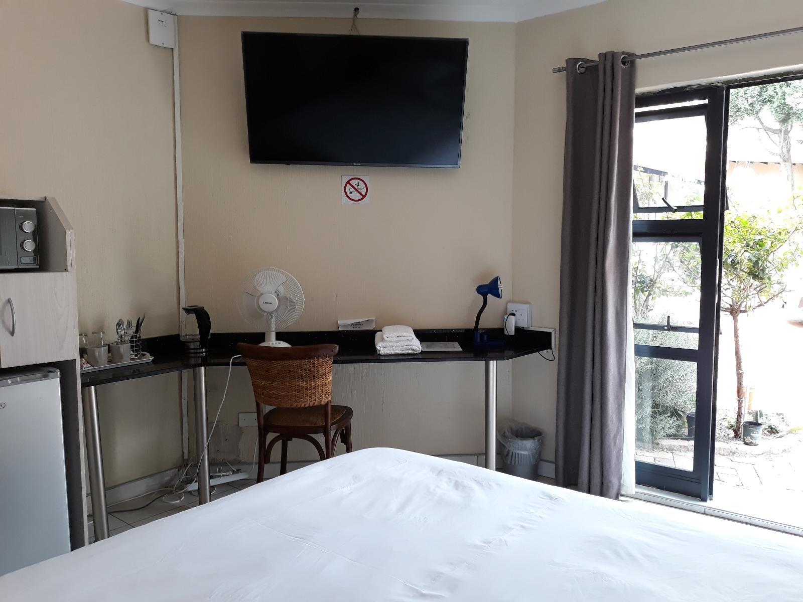 Room 5 — Photo of the whole room