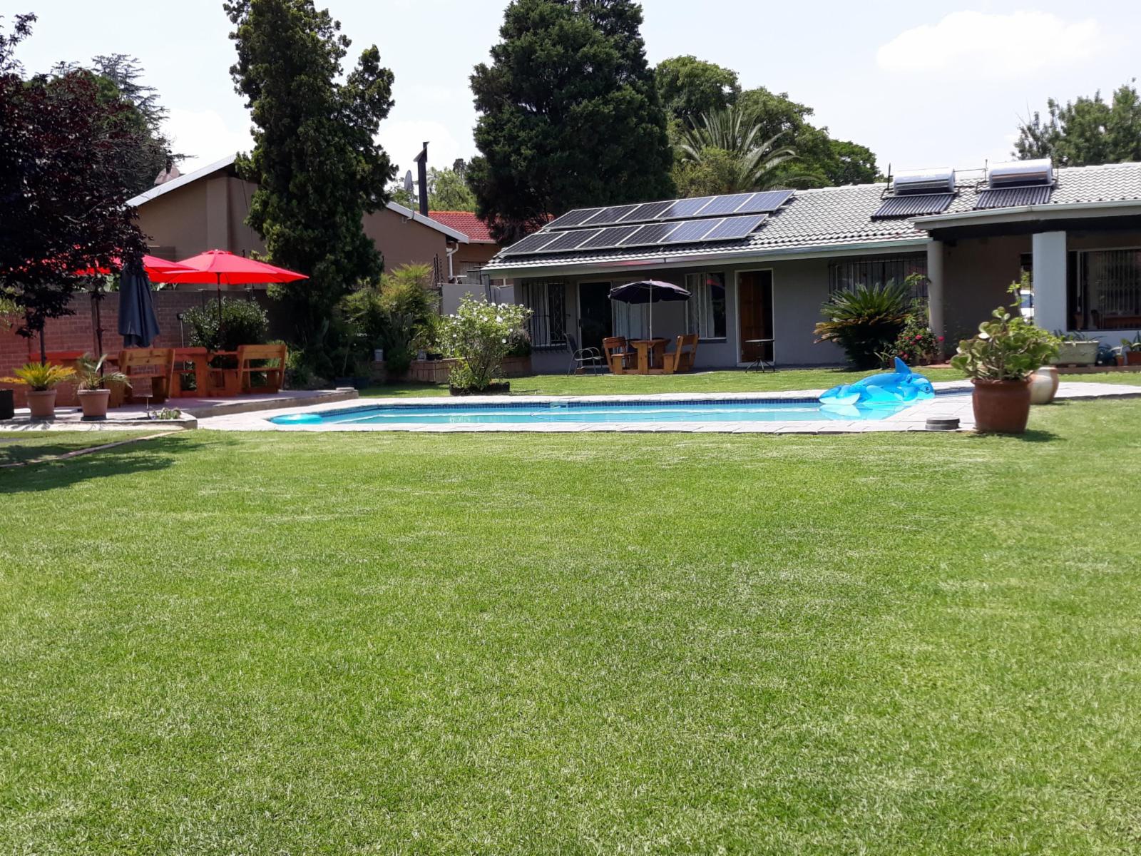 8 Ibis Lane Guest House