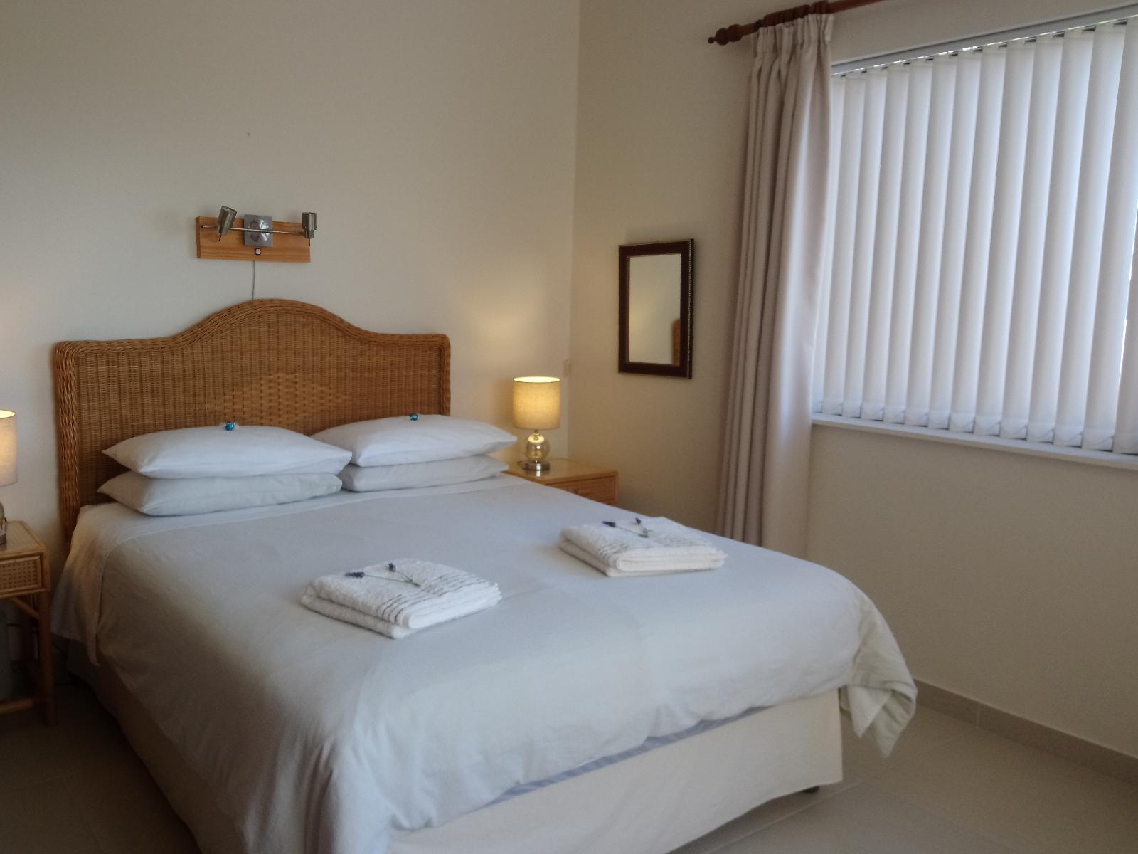 Room 1 — Photo of the whole room