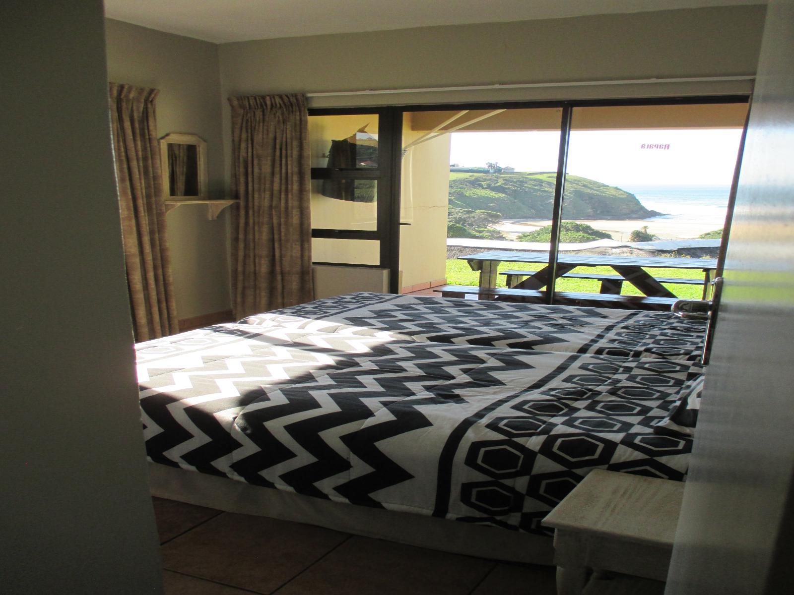 Room 4 — Photo of the whole room