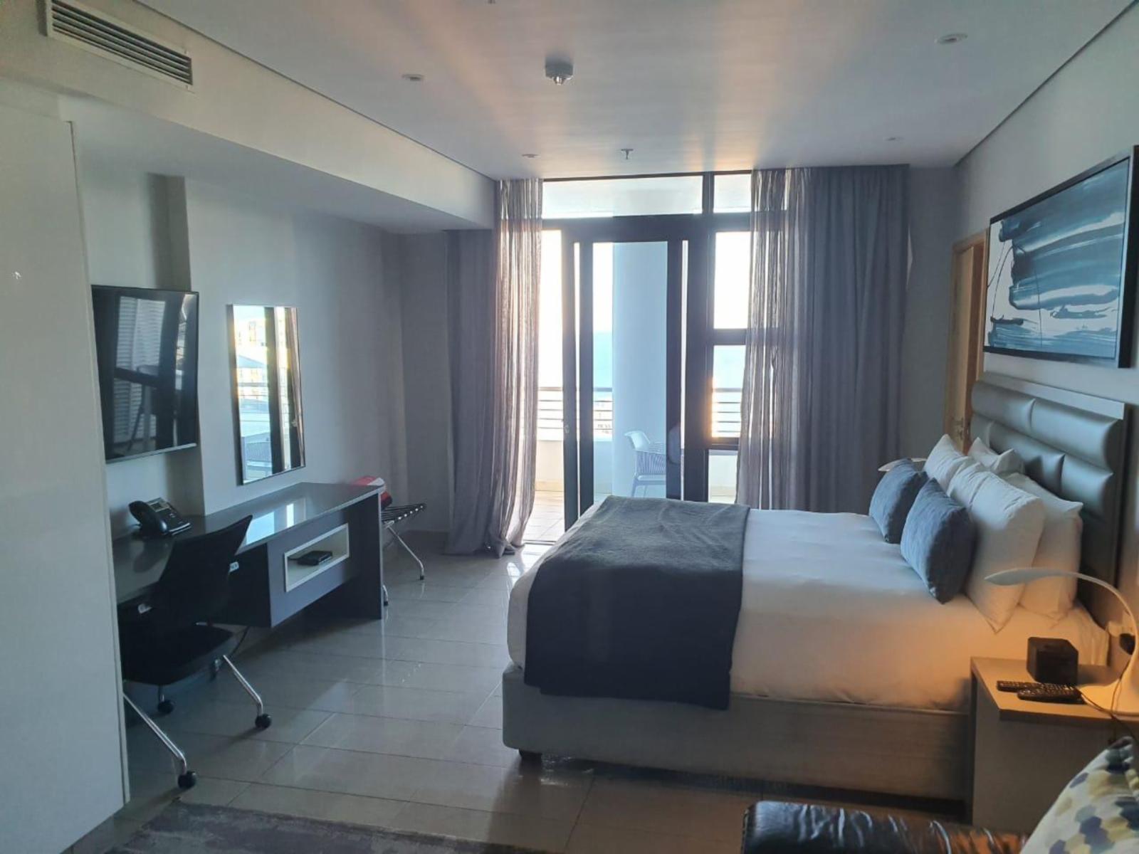 Room 14 — Bed