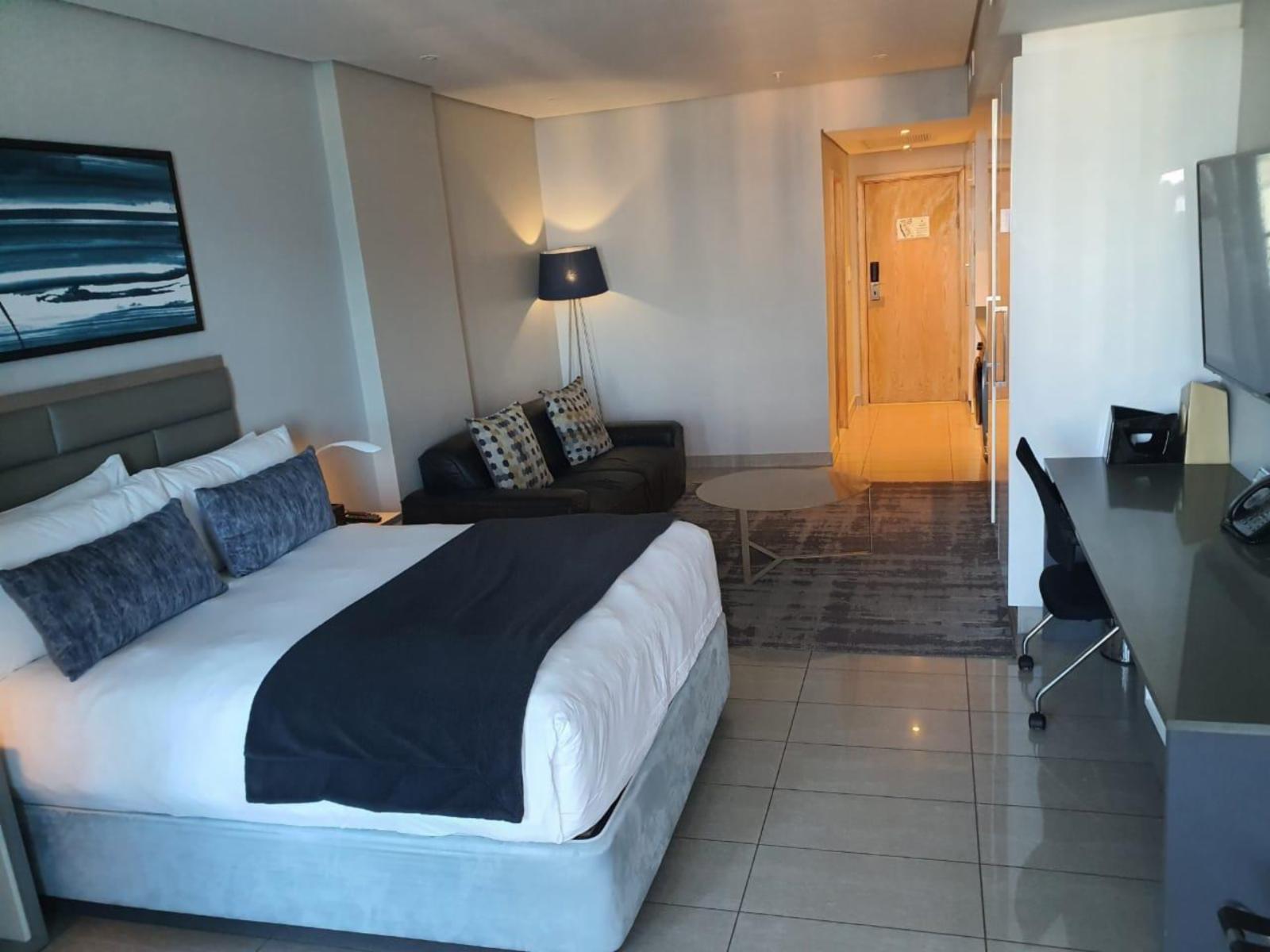 Room 16 — Photo of the whole room