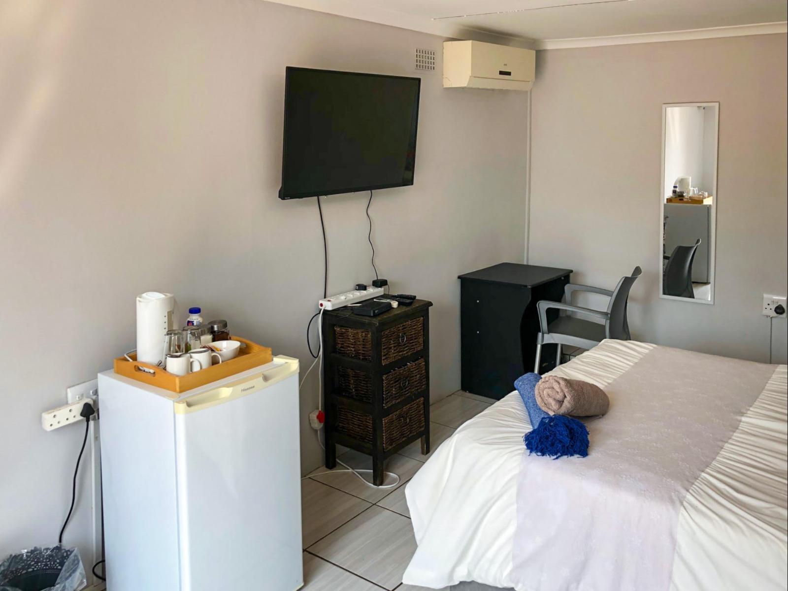 Room 1 — TV and multimedia