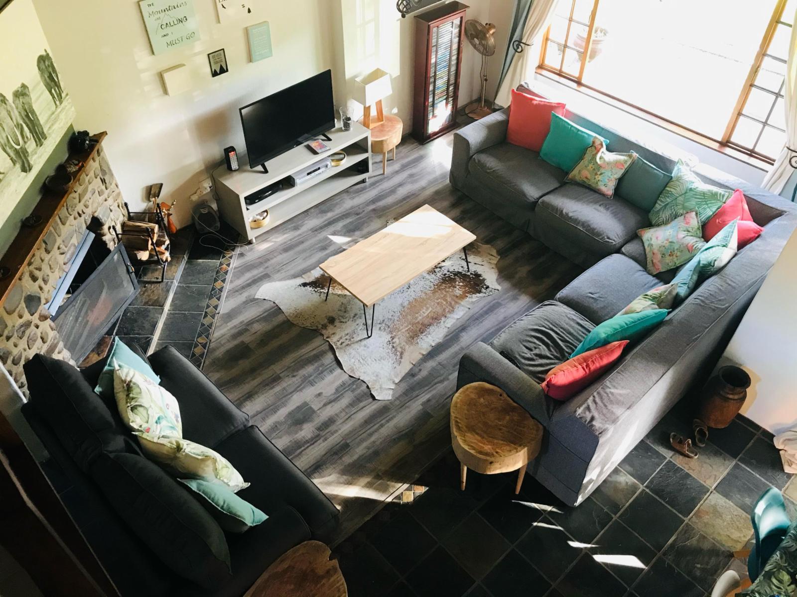 Communal lounge/ TV room