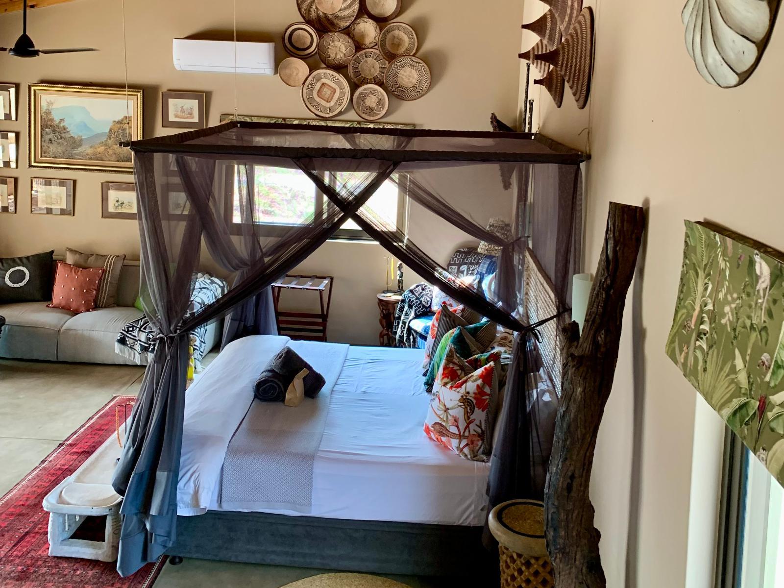 Room 1 — Photo of the whole room