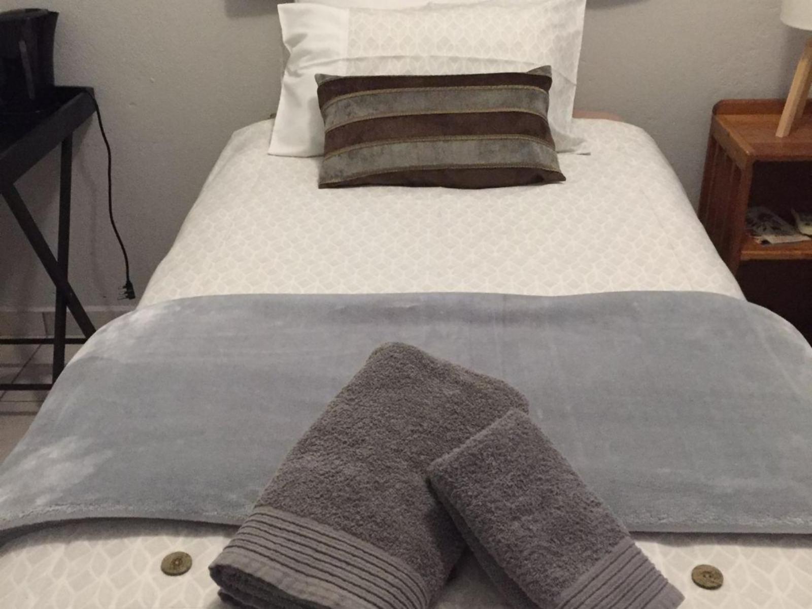 Room 7 — Bed
