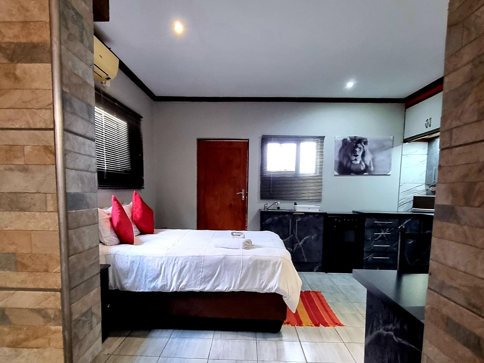 Room 1 — Photo of the whole room
