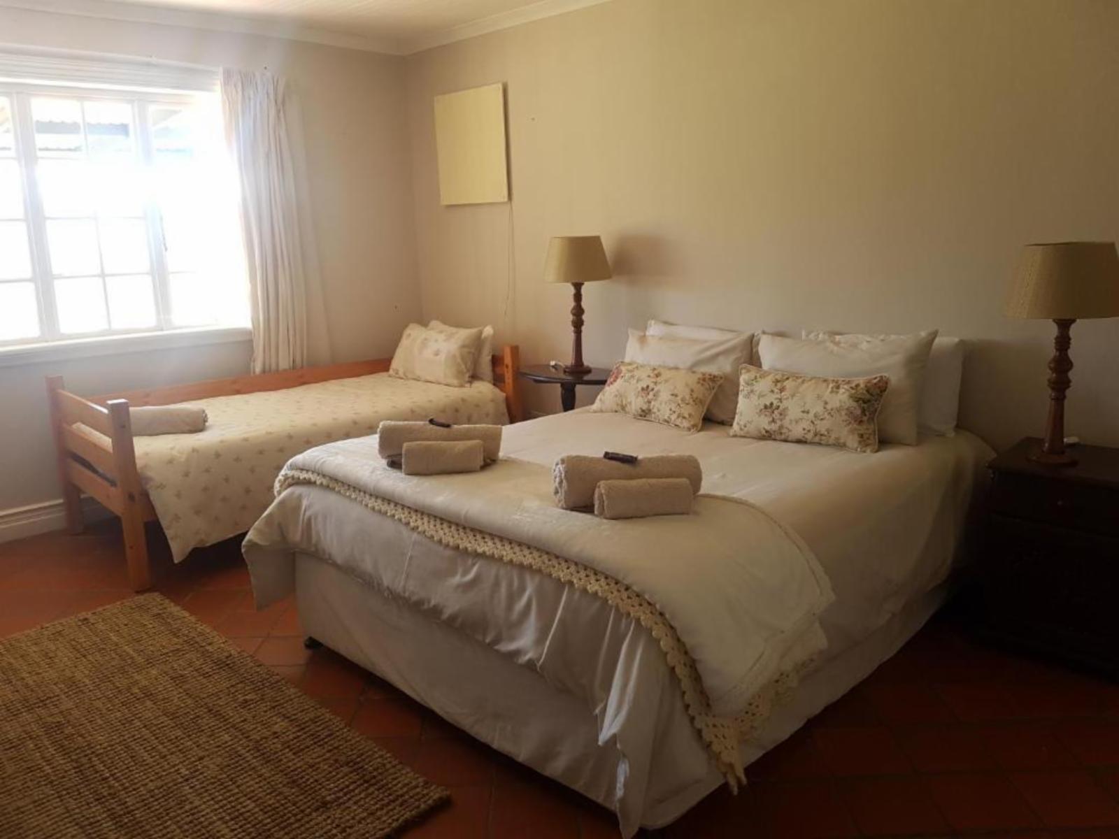 Room 1 — Photo of the whole room