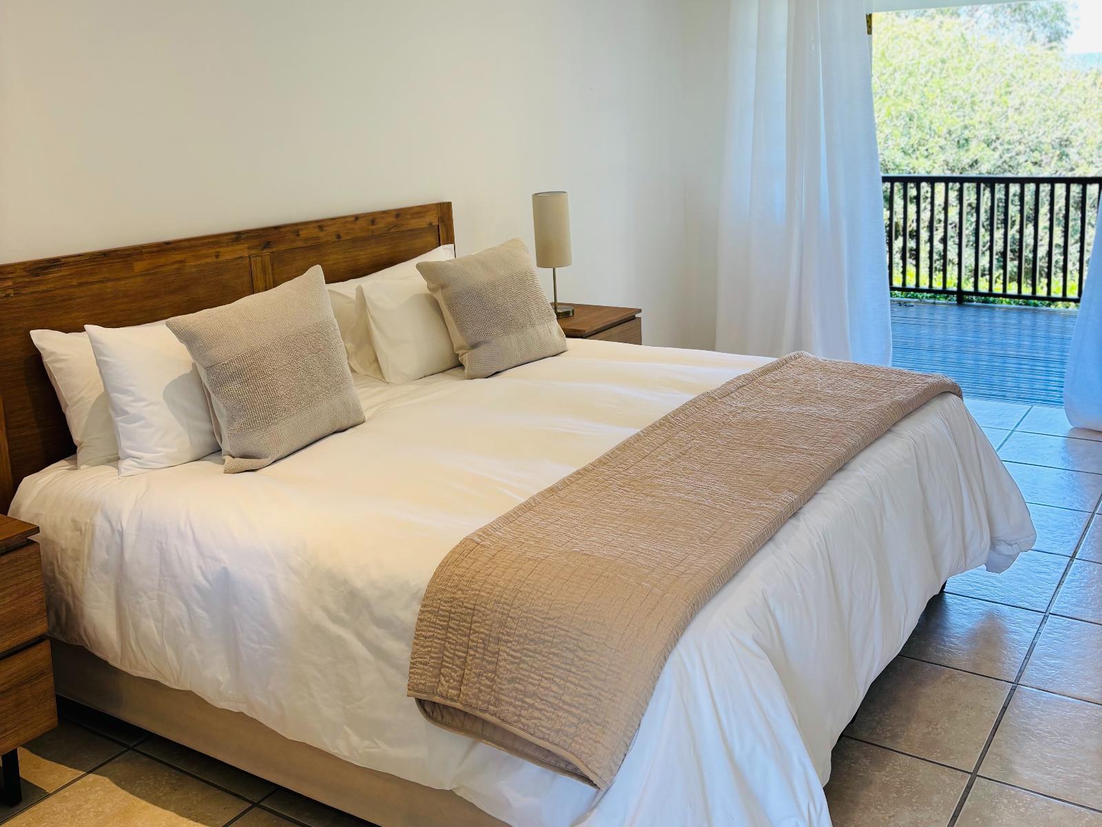 Room 15 — Bed