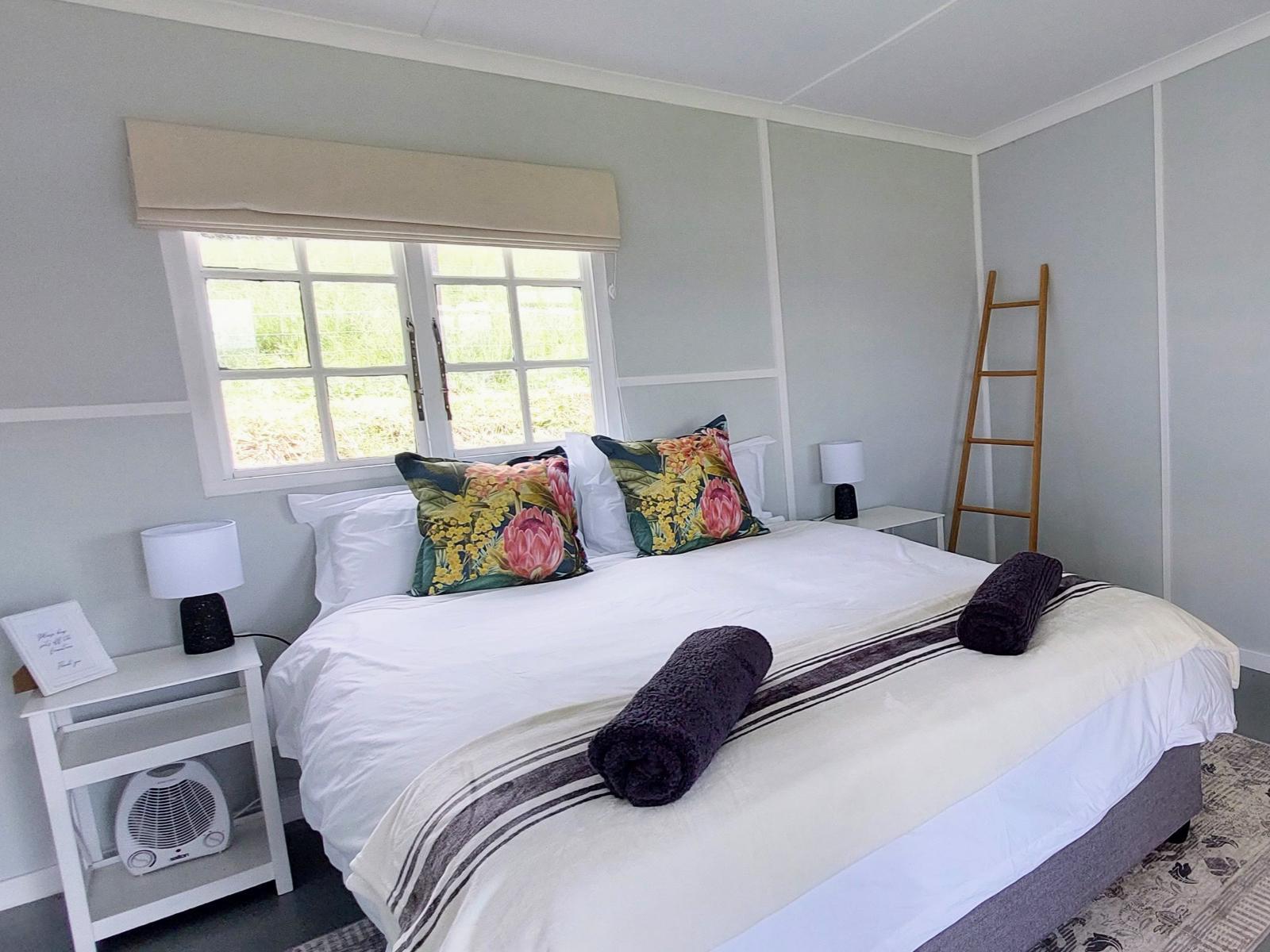 Room 2 — Photo of the whole room