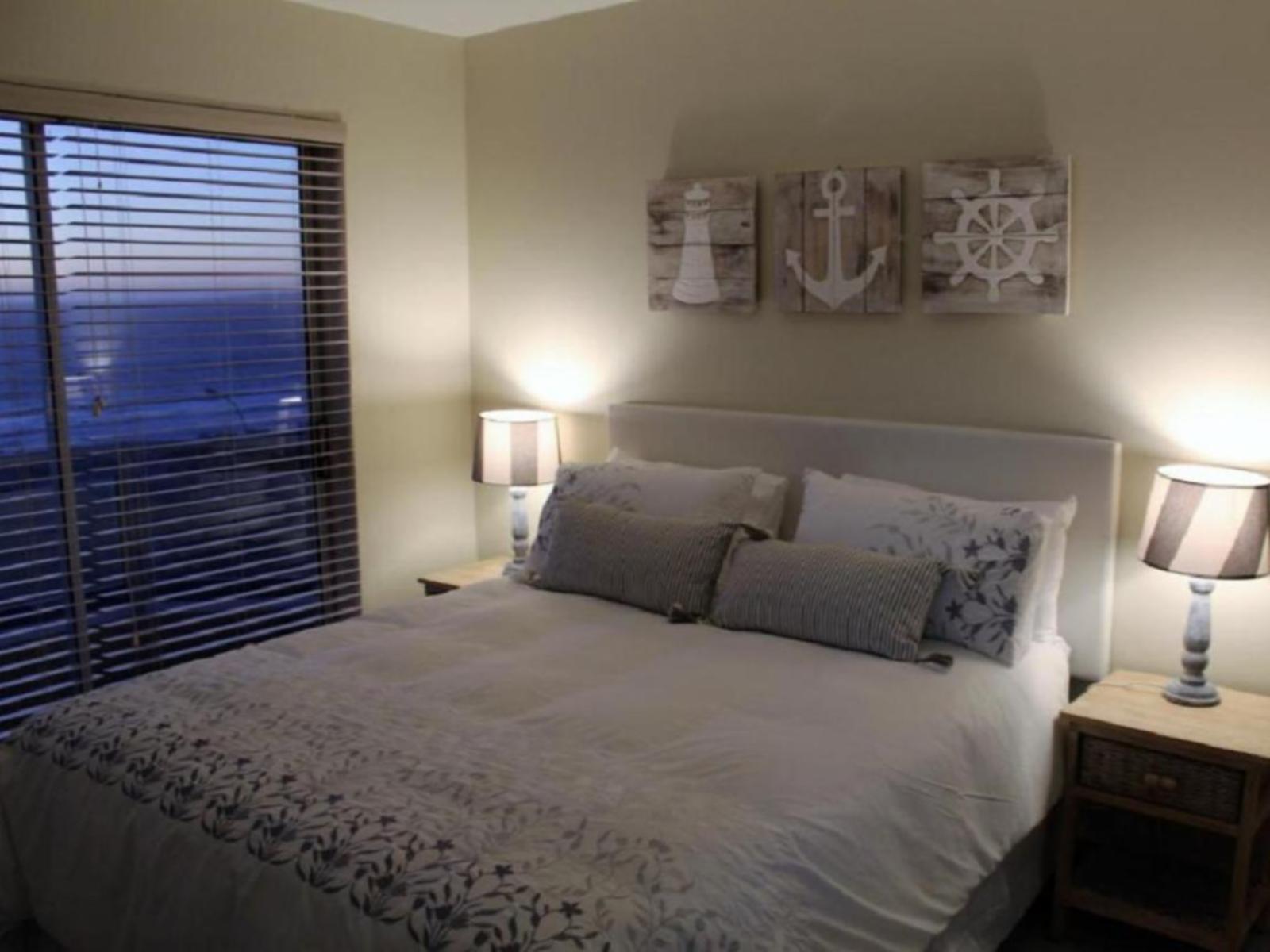Room 1 — Photo of the whole room