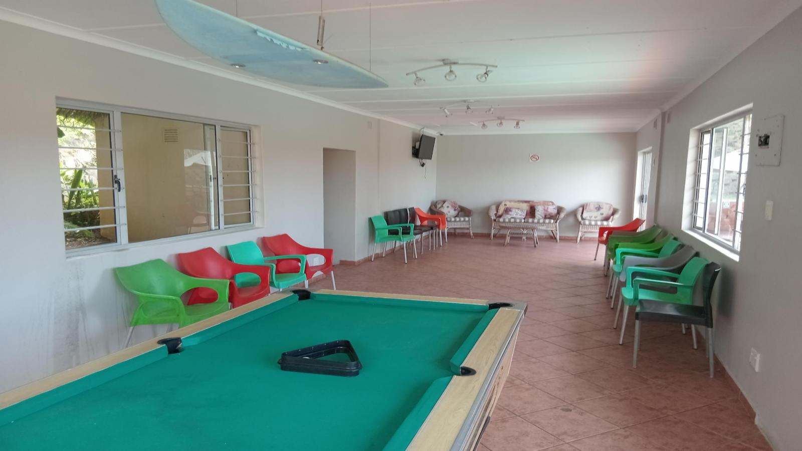 Communal lounge/ TV room