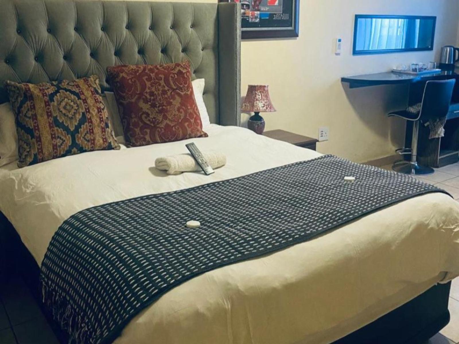 Room 4 — Bed