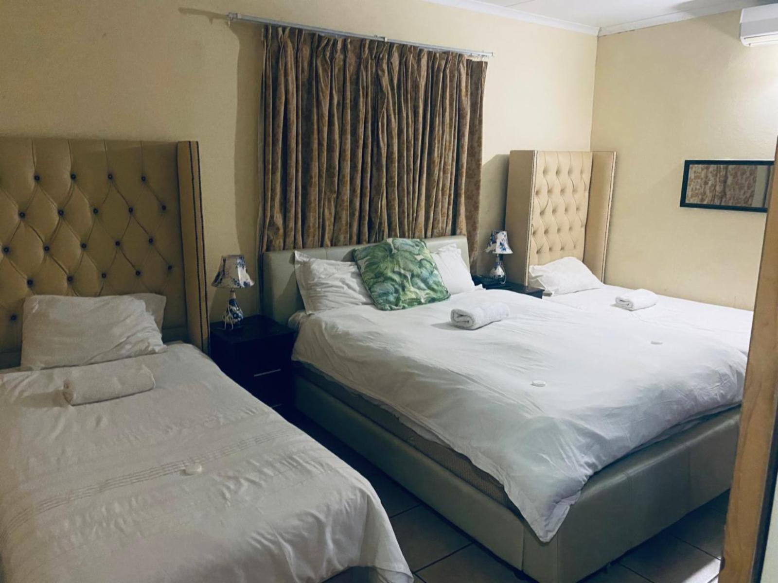 Room 2 — Photo of the whole room