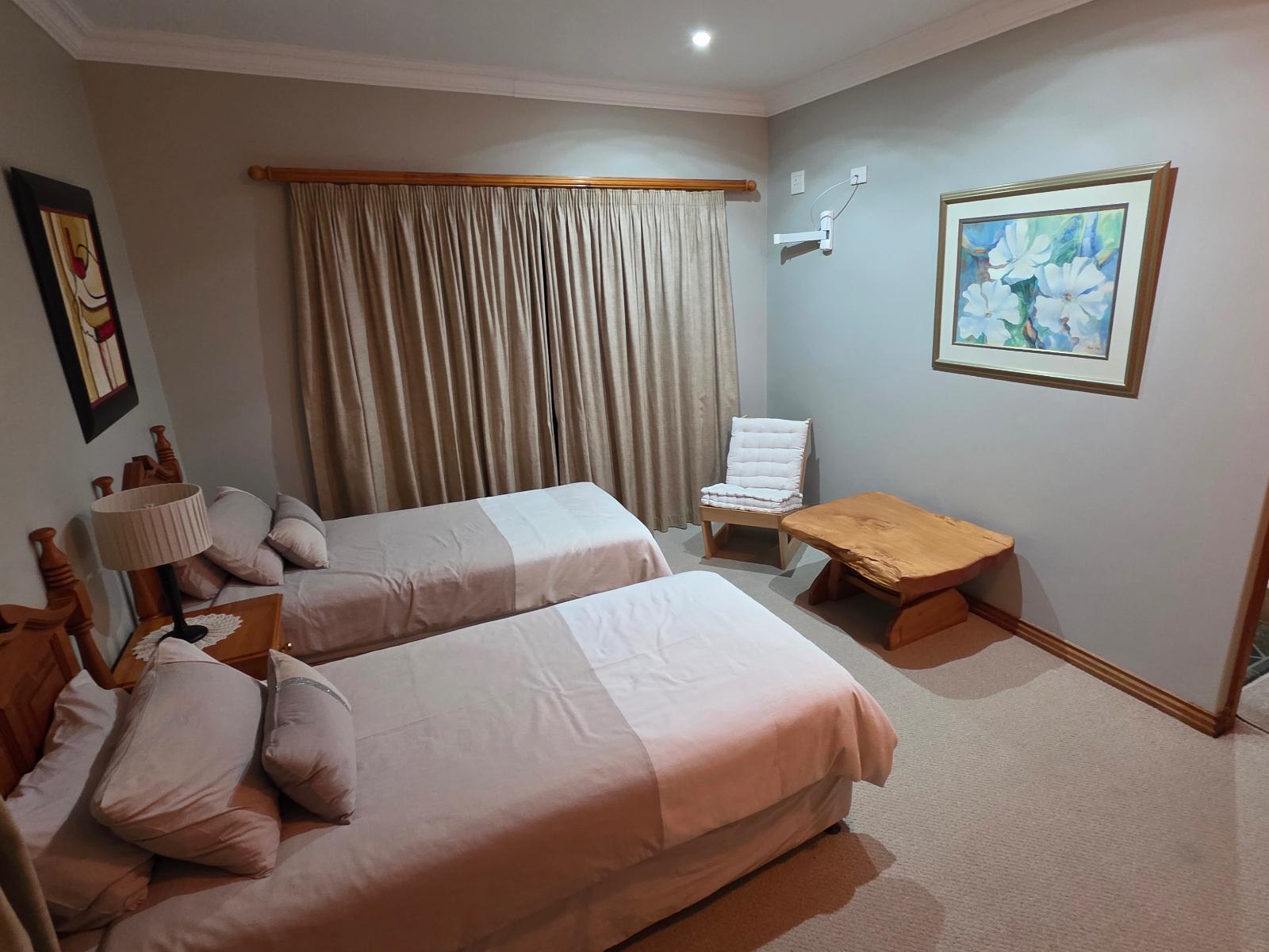 Room 3 — Photo of the whole room