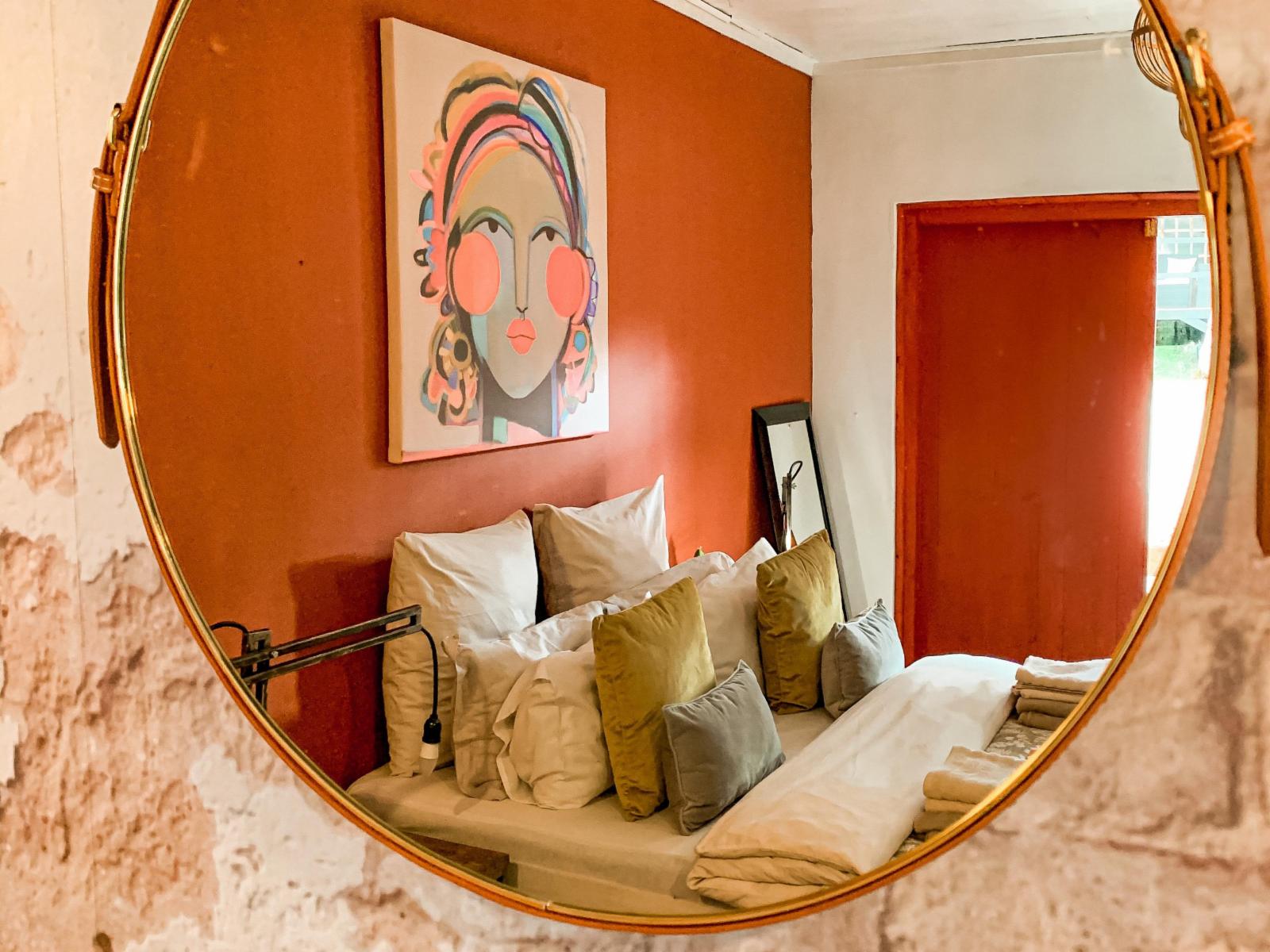 Room 2 — Photo of the whole room