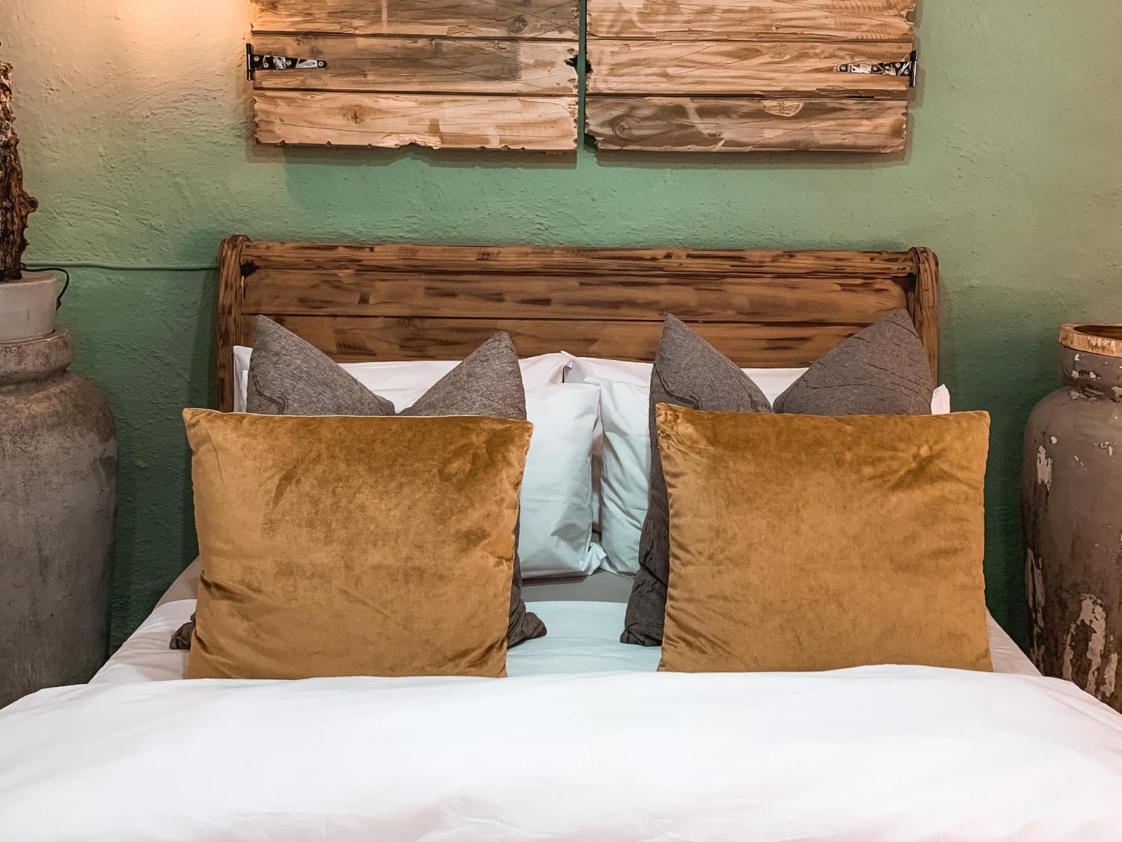 Room 6 — Bed