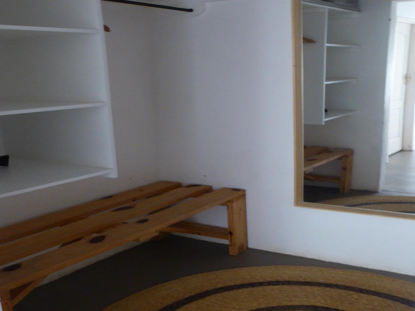 Room 2 — Photo of the whole room