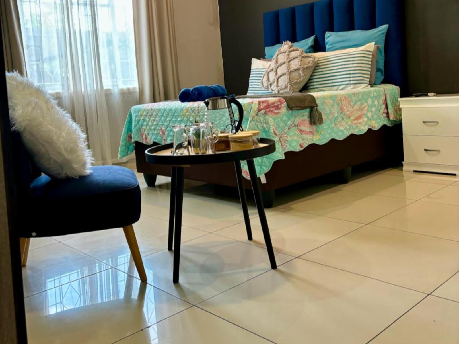 Room 6 — Seating area