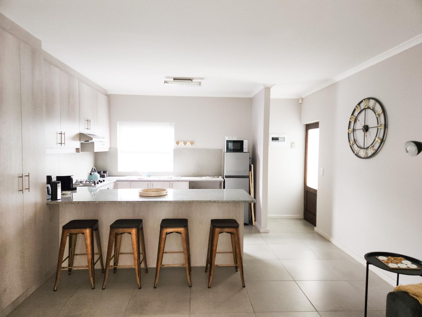 Room 6 — Kitchenette