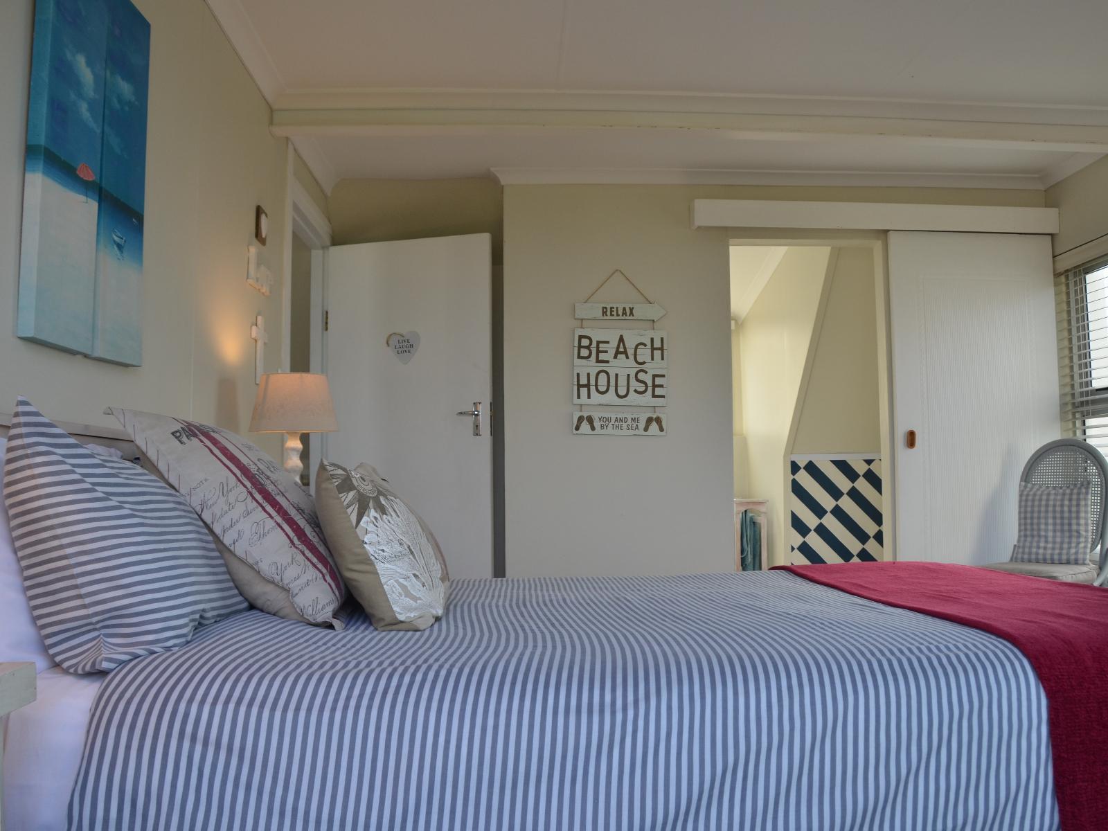 Room 1 — Photo of the whole room