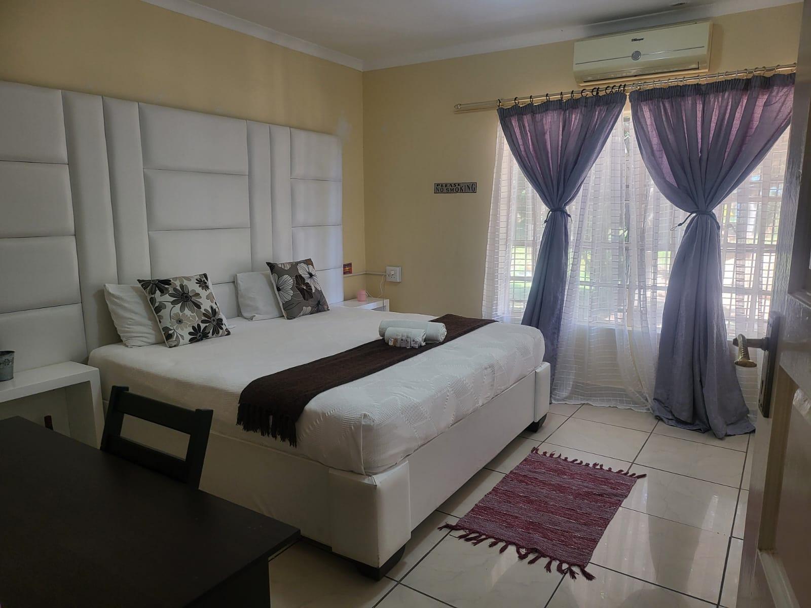 Room 1 — Photo of the whole room