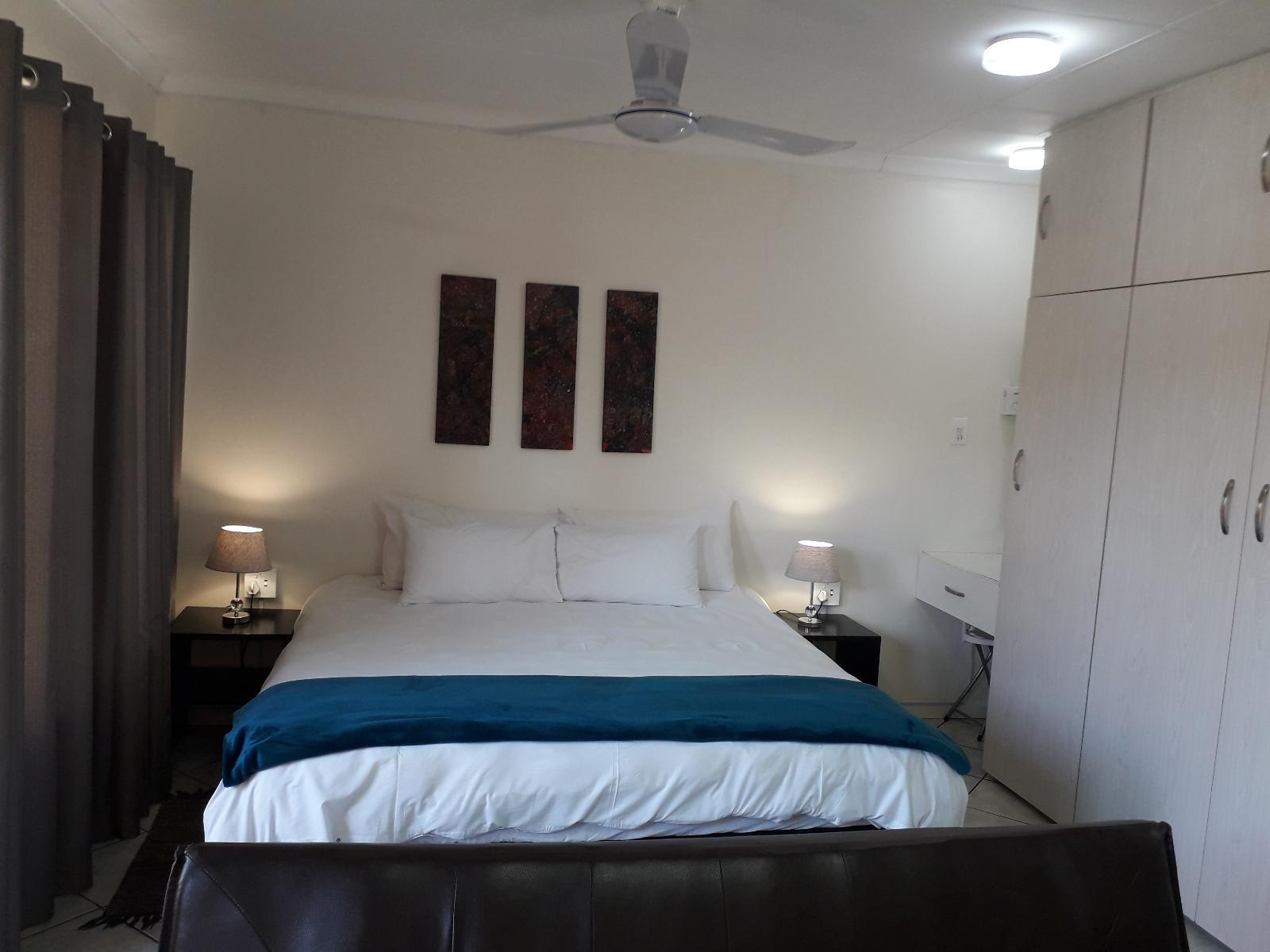 Room 2 — Photo of the whole room