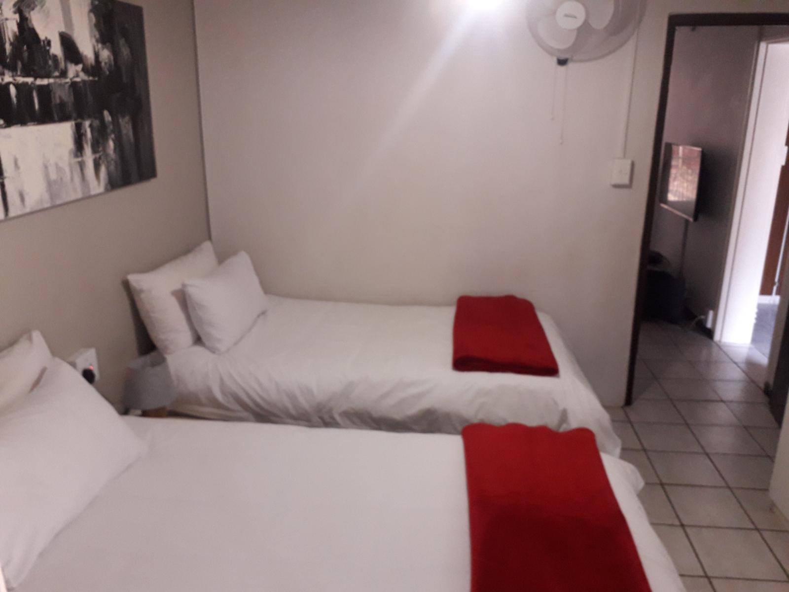 Room 1 — Photo of the whole room